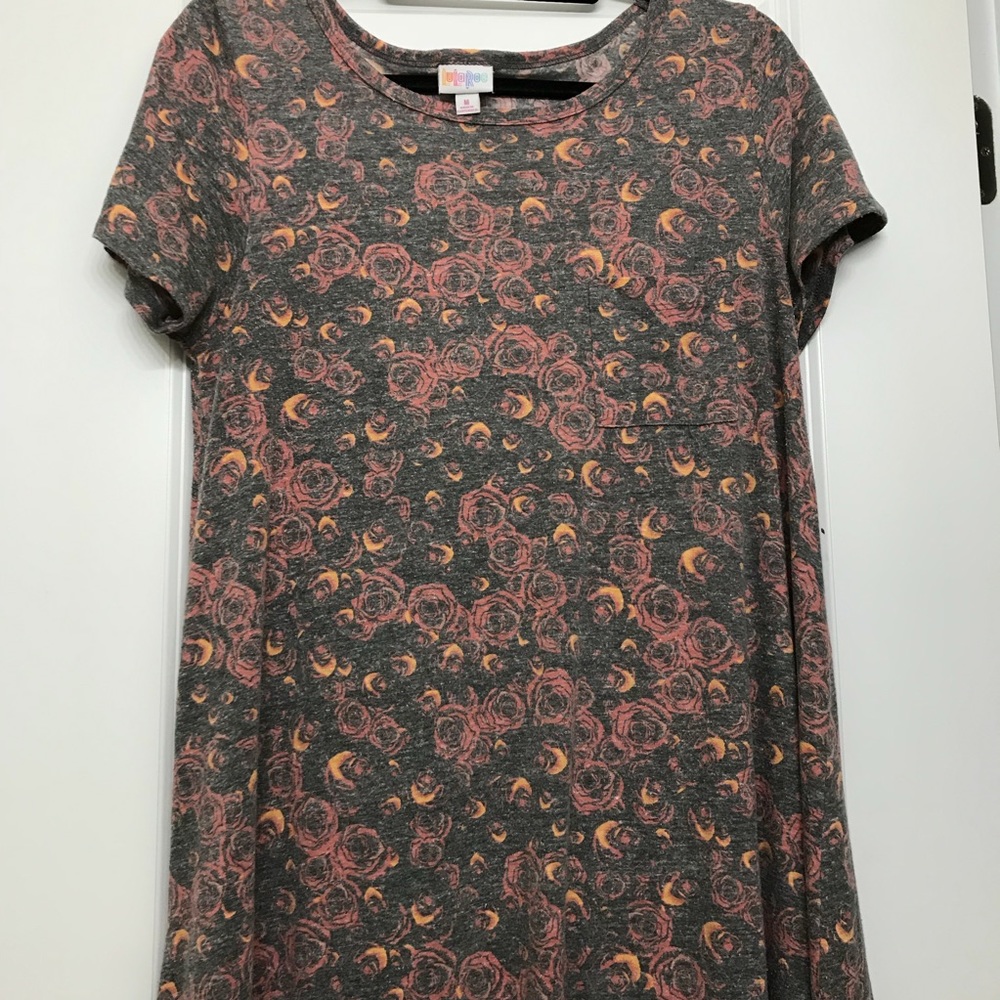 EUC “Antique look” LuLaRoe Carly-MEDIUM